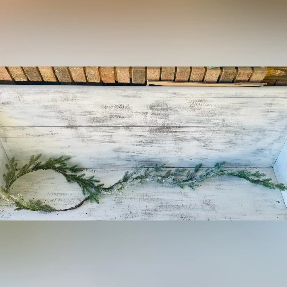 *Ice Finish Garland